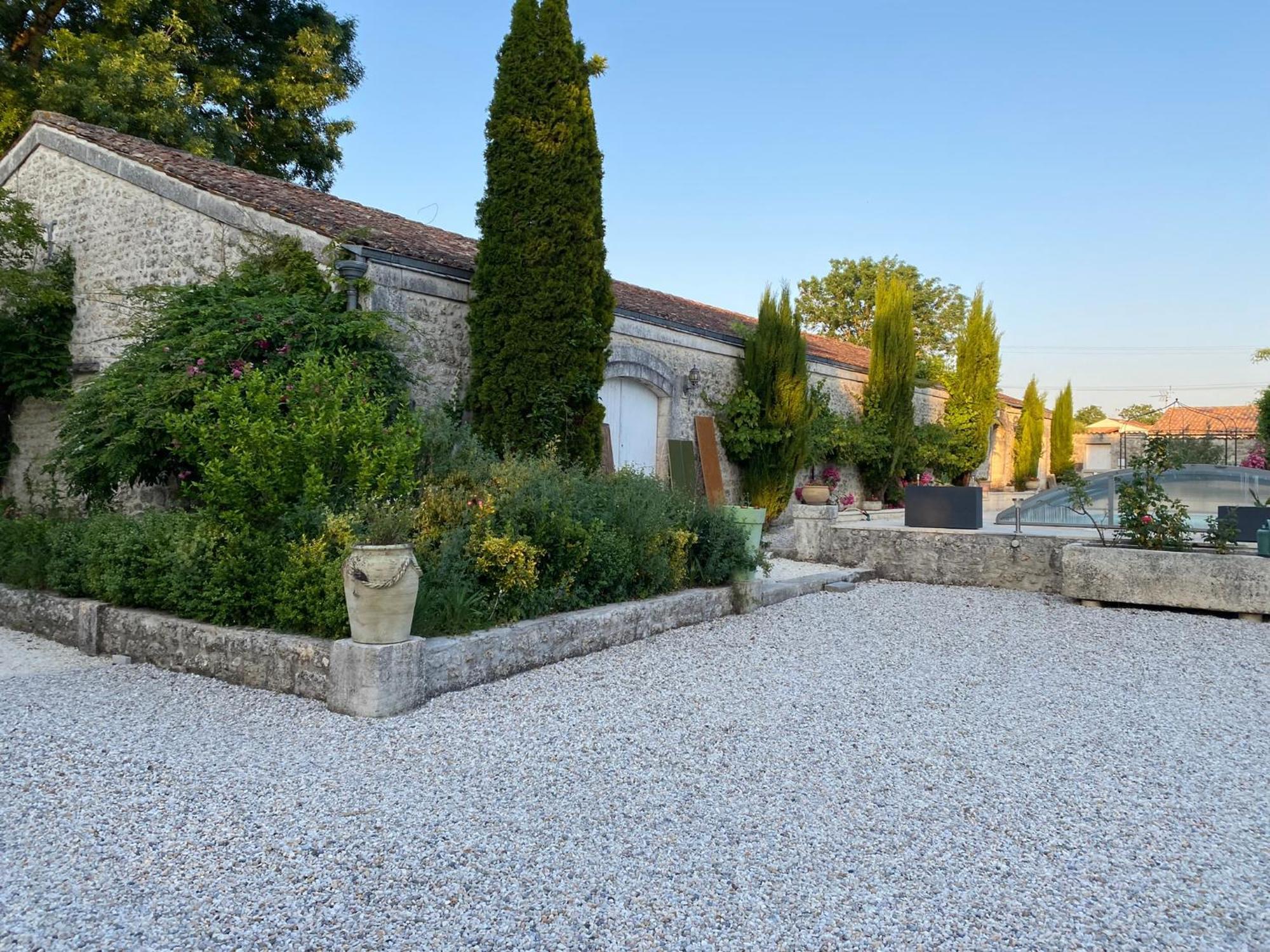 Domaine De La Perthuiserie Saint-Porchaire Bagian luar foto
